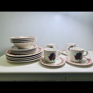 Vintage Lorraine Christmas Dinnerware